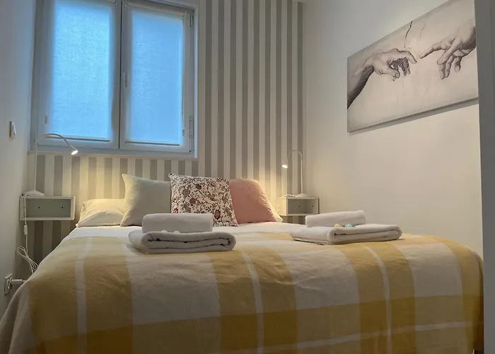 Olabide By Smiling * 宏达瑞比亚