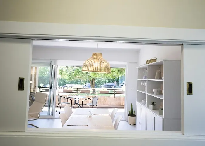 Olabide By Smiling * 宏达瑞比亚